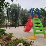 Sandra