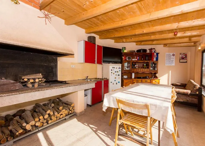 Sandra בית הארחה