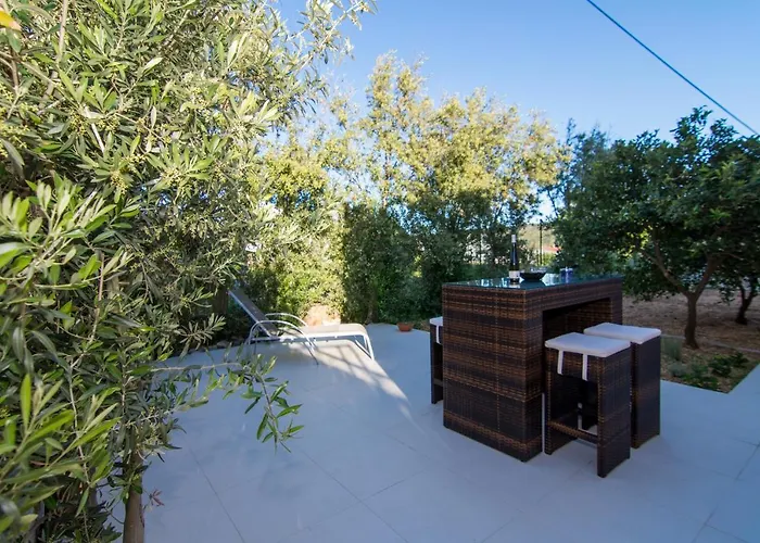 Sandra בית הארחה טרוגיר